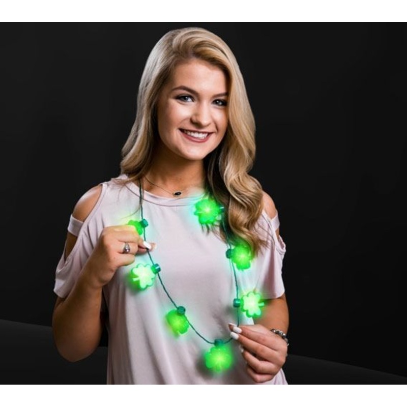 Led Light Up Clover Flashing Necklace