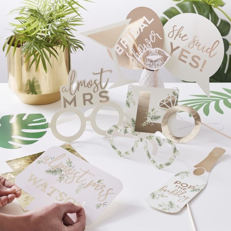 GOLD FOILED PHOTO BOOTH HEN PARTY PROPS