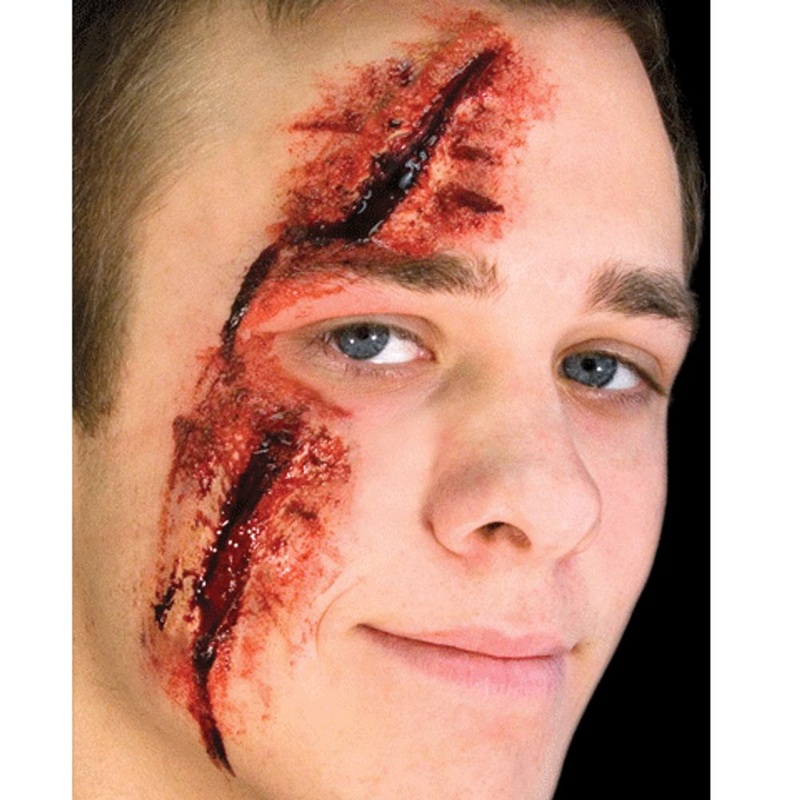 SLASHED EYE LATEX INJURY