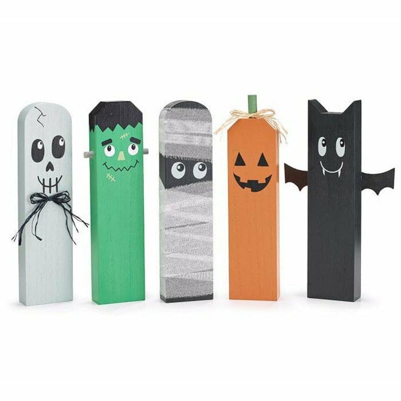 WOOD POST HALLOWEEN CHARACTER