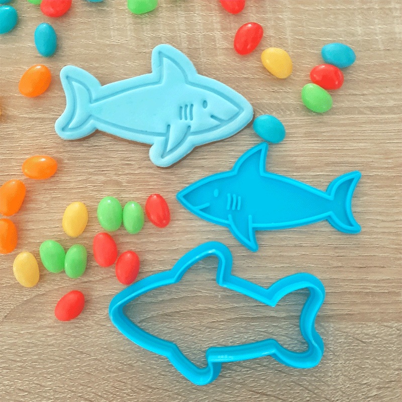 Shark Cookie Cutter & Fondant Stamp