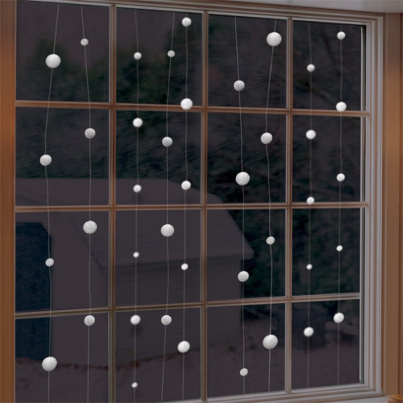 Snow String Decoration