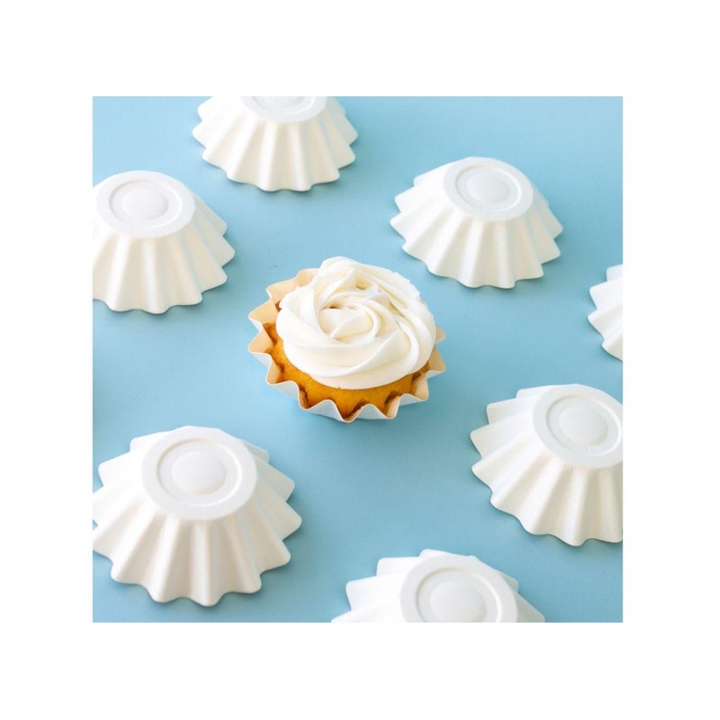 White Bloom Cupcake Cups 24pk