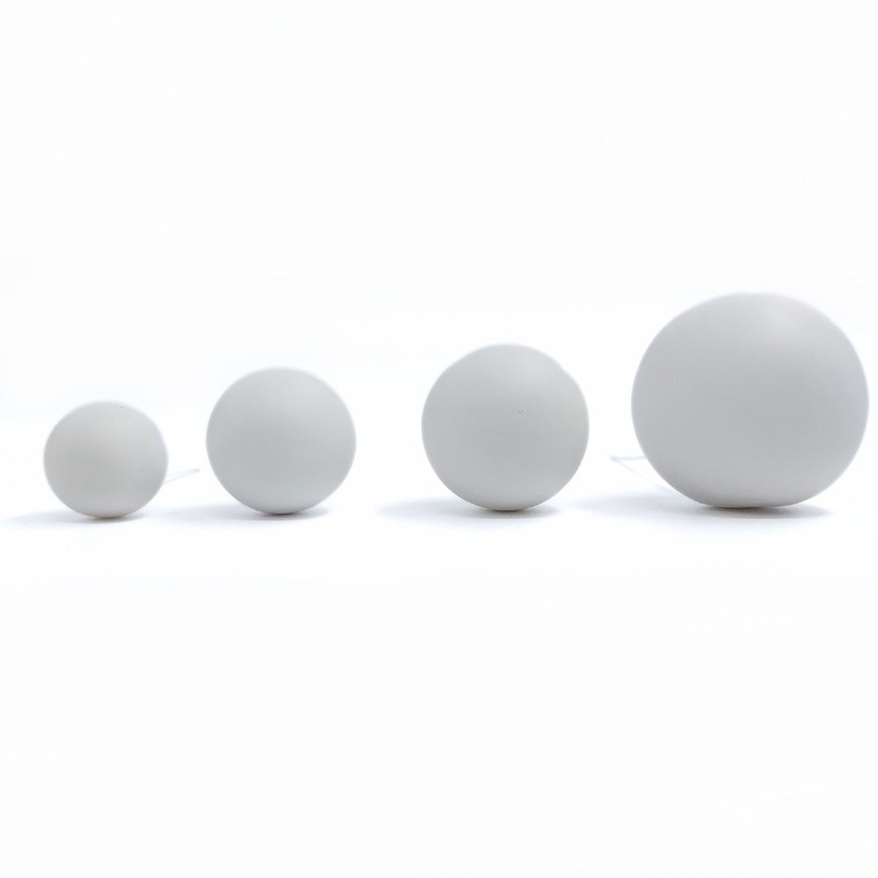 Cake Decorating Balls White - 12pk
